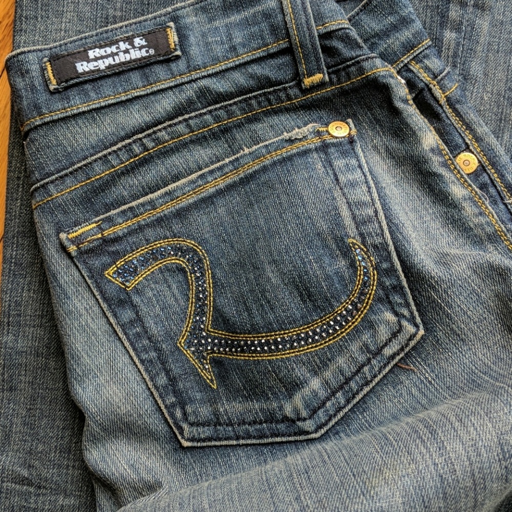 Rock and Republic Size 29 Rhinestones pocket